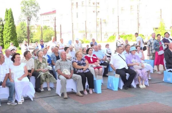 В Брянске состоялось чествование семей-долгожителей