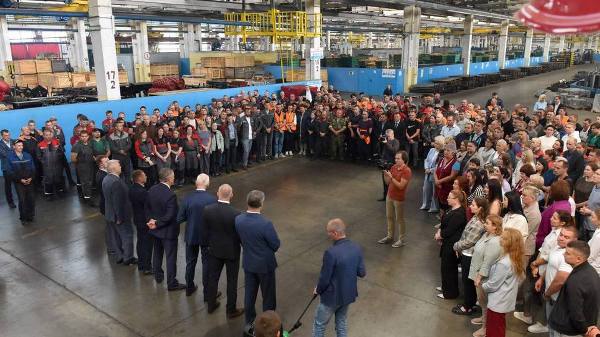 Брянский губернатор и представители Посольства РФ в Республике Беларусь побывали на «Брянсксельмаше»