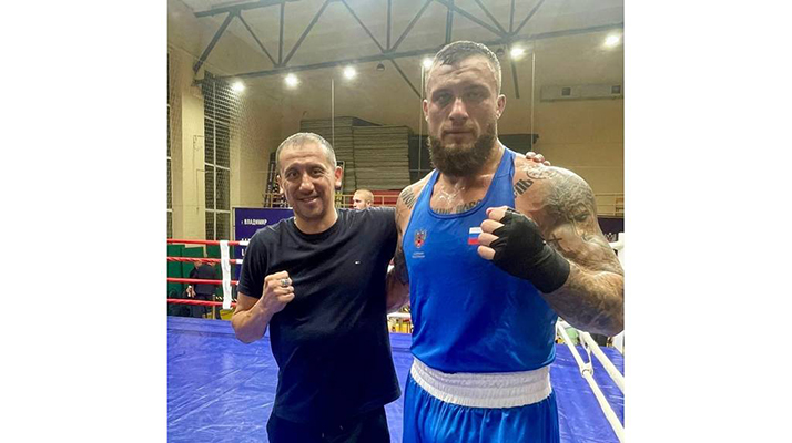 Брянский боксер Артем Никитцов победил в чемпионате ЦФО