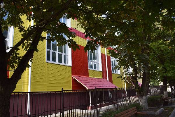 В Климовскую спортивную школу закупят новый инвентарь