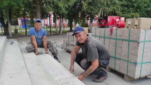 В Трубчевске Брянской области продолжается ремонт первой школы