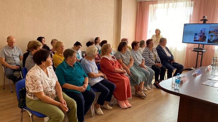 В Жуковке Брянской области открыли Центр общения старшего поколения