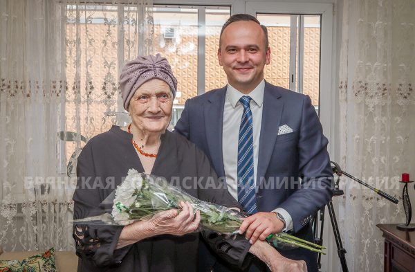 Ветеран Великой Отечественной войны Полина Сергеева отметила 101-й день рождения