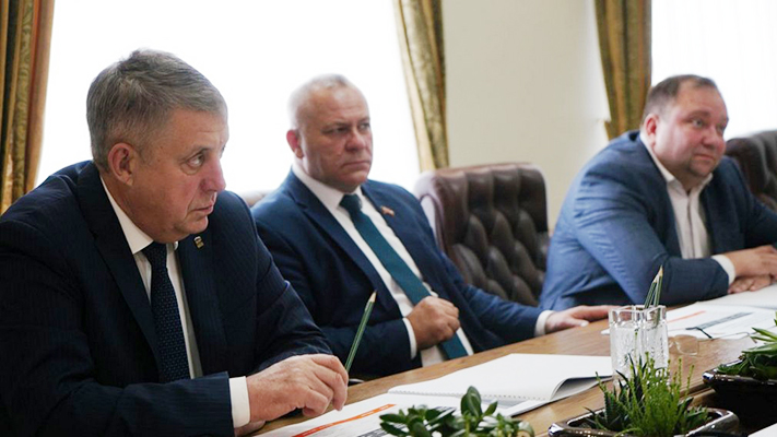 Состоялась встреча губернатора Брянщины Александра Богомаза с гендиректором предприятия