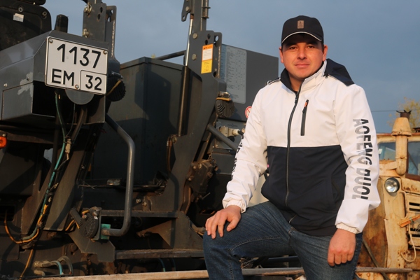 Сегодня работники дорожного хозяйства отмечают свой профессиональный праздник