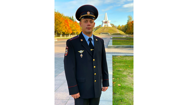 Брянский полицейский Владимир Логутенков вышел в финал Всероссийского конкурса «Народный участковый»