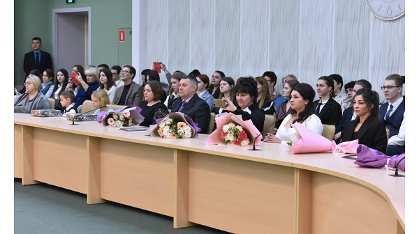 В Брянской области 813 женщин удостоились Почётного знака «Материнская слава»