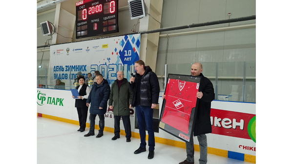 В Новозыбкове прошел Рождественский турнир по хоккею