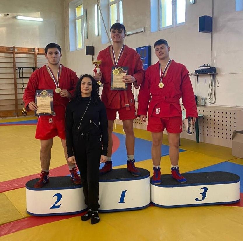 Спортсмен из Стародуба взял «серебро» первенства Московской области по боевому самбо 