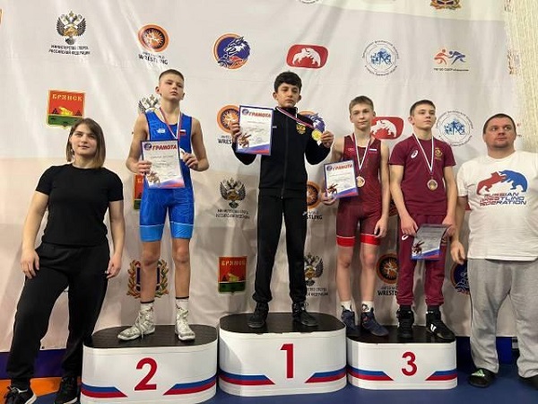 Стародубские борцы достойно выступили на первенстве Брянской области