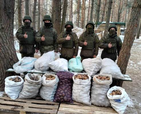 Брянские волонтеры оказали помощь бойцам в Суземском районе