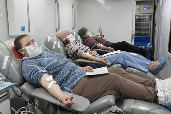 В Стародубе работала Брянская передвижная мобильная станция переливания крови