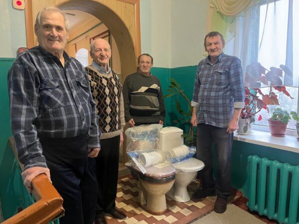 Депутат облдумы Денис Свистунов позаботился о постояльцах центра соцобслуживания населения Стародубского района