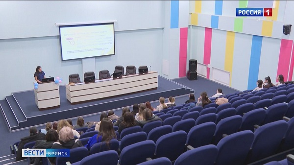 В Брянской области появилось девять служб сопровождения семей