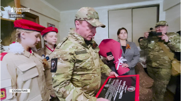 Командир «БАРС-Брянск» поздравил с Днём Победы ветеранов Великой Отечественной войны