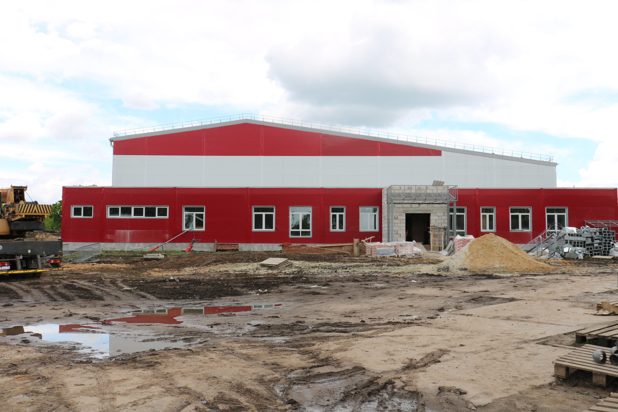 В Стародубе полным ходом идёт строительство бассейна