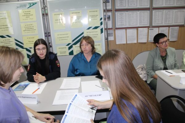 На втором этапе Всероссийской ярмарки трудоустройства собрались работодатели и соискатели в Карачеве