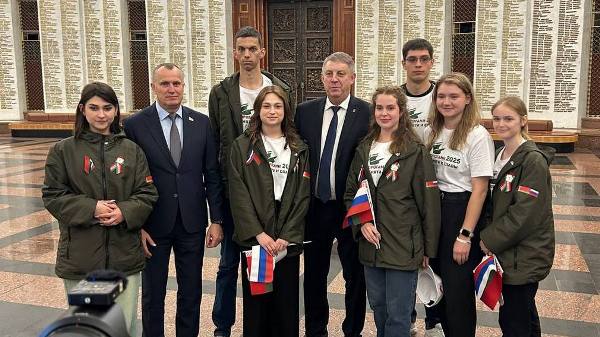 Делегация Брянщины приняла участие в диалоге «Будущее без границ» на форуме «Дорогами Памяти и Славы – 80 лет Победы»