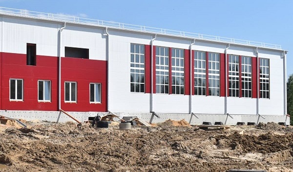 В Клетне Брянской области продолжается строительство нового спорткомплекса с бассейном