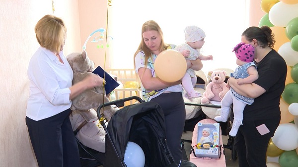 В Брянской области открываются пункты проката предметов первой необходимости для семей с новорождёнными