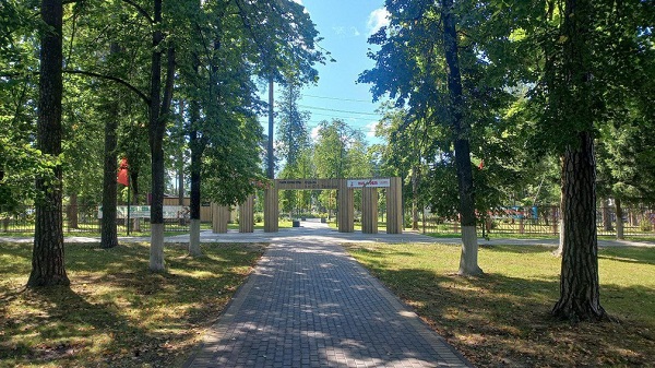 В брянской Жуковке благоустроены общественные территории