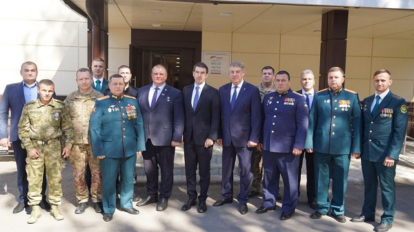 Полномочный представитель президента встретился с победителями программы «Брянские Герои»