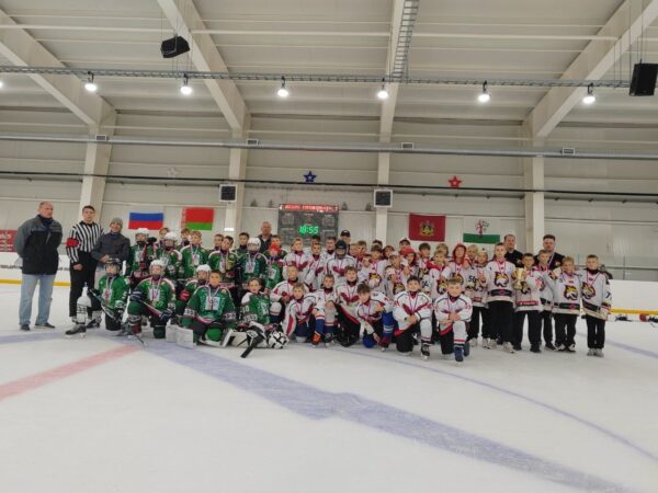 В Стародубе состоялся международный турнир по хоккею с шайбой