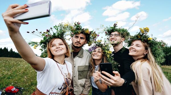 Жители Брянской области могут выиграть путешествие в Санкт-Петербург и Республику Дагестан