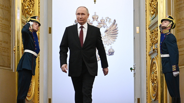 Брянский губернатор Богомаз поблагодарил Владимира Путина в день его рождения за внимание к региону