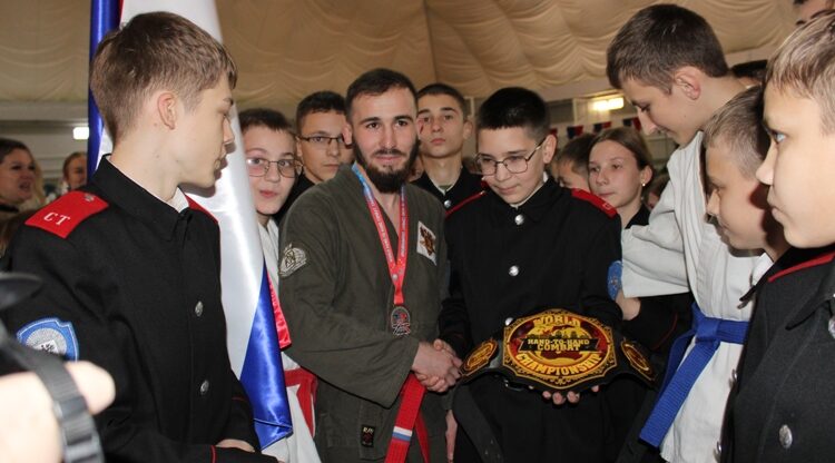 В Стародубе прошла встреча с Чемпионом Мира по рукопашному бою