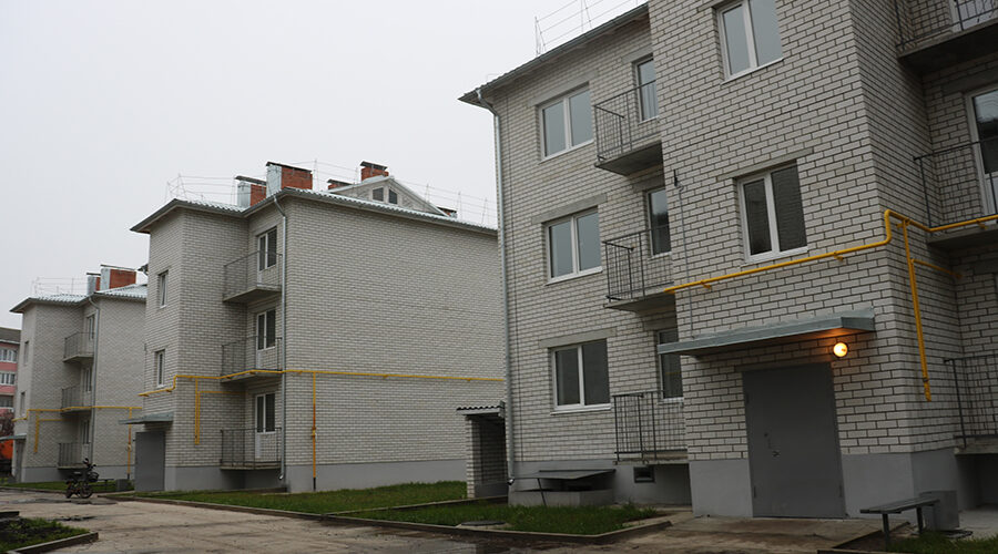 Брянским детям-сиротам выделяется жильё