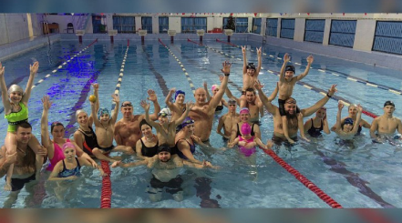 В брянском Сельцо спортивные семьи сплотило плавание