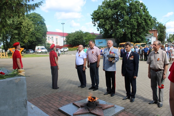 В Стародубе почтили память павших в годы Великой Отечественной войне земляков