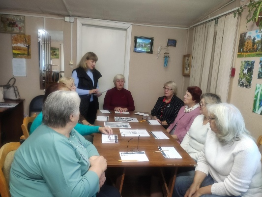 Стародубских пенсионеров обучают финансовой грамотности