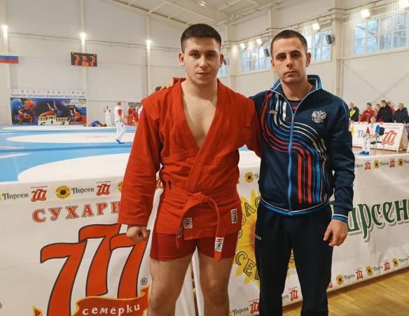 Стародубский самбист принимает участие в Первенстве ЦФО России