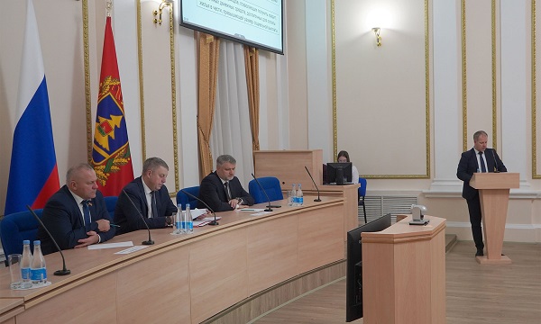 В Брянской области обсудили вопросы обеспечения жильём молодых семей