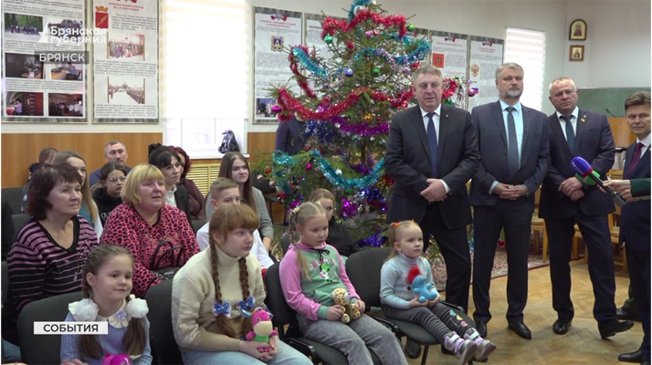 Брянские бойцы из группировки «Запад» провели телемост с родными