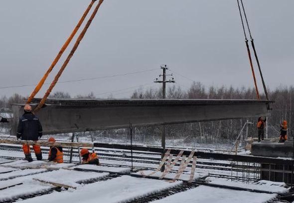 В Унече Брянской области приступили к монтажу третьего пролёта путепровода