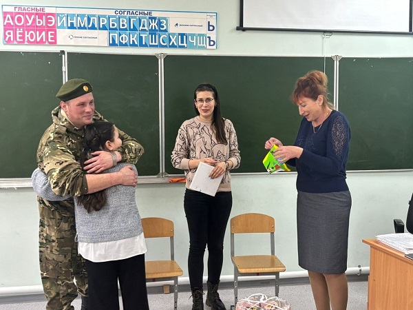 В Меленской школе Стародубского округа состоялась трогательная встреча