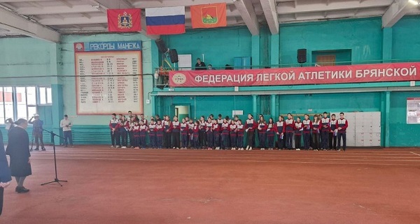 В Брянске в 25-й раз прошли соревнования по лёгкой атлетике памяти Вячеслава Самотёсовa