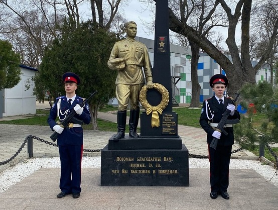 Юный казак из Стародуба стал атаманом смены в Анапе