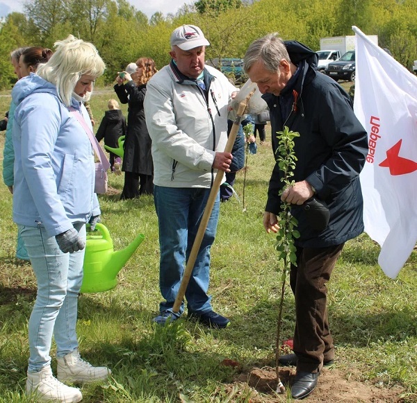 В Стародубском округе почтили память погибших лётчиков