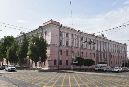 Губернатор Брянской области Александр Богомаз и депутат Государственной Думы Олег Матыцин посетили филиал Сеченовского медуниверситета