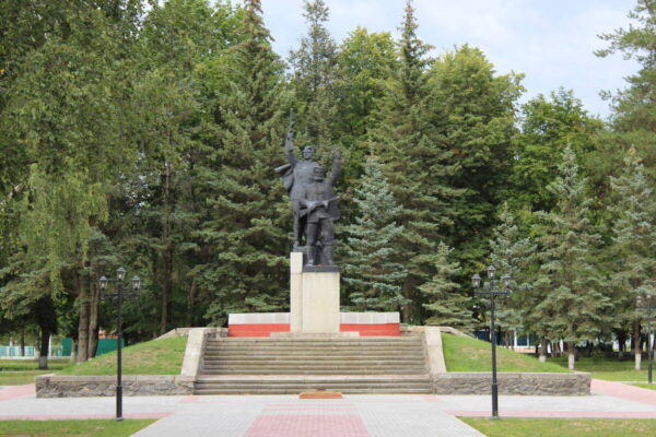 В посёлке Суземка Брянской области благоустроят Курган Славы