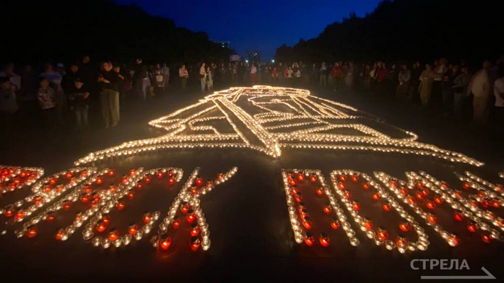 У подножия брянского Кургана Бессмертия появилась огненная картина