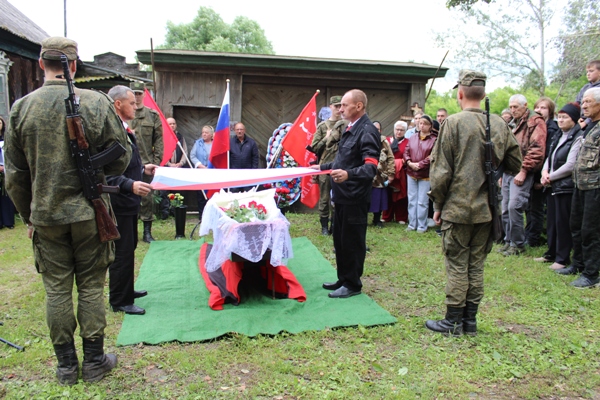 В Стародубском округе простились с последним ветераном