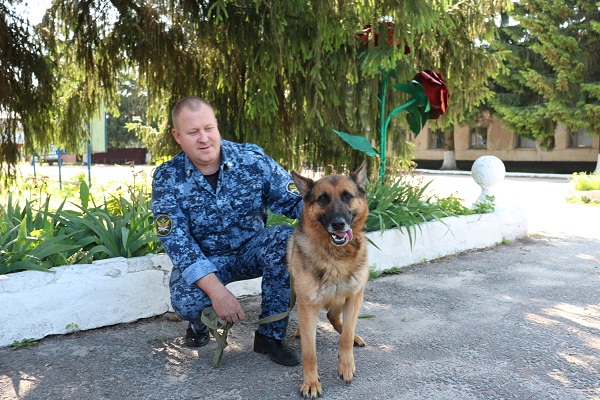 21 июня у стародубчанина Виктора Баркова профессиональный праздник — День кинолога