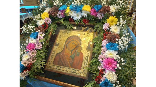 Православные жители Брянщины отмечают день Казанской иконы Божией Матери