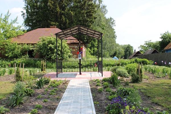 Поклонный крест — сердце стародубской деревни Камень