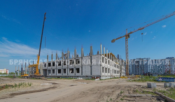 В Брянске на улице Амосова строится новая школа